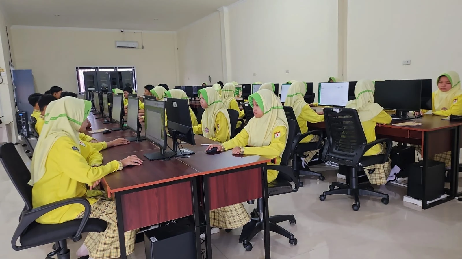 Ruang Laboratorium Komputer